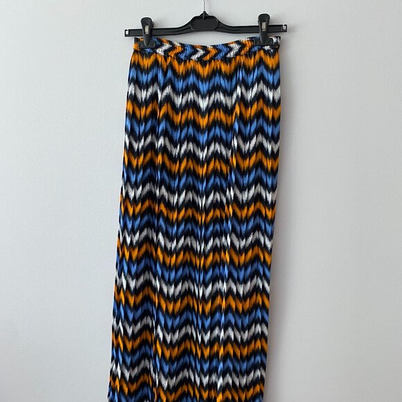 Michael Kors Maxi Skirt Striped Chevron Pleated Size XXS - Picture 1 of 5